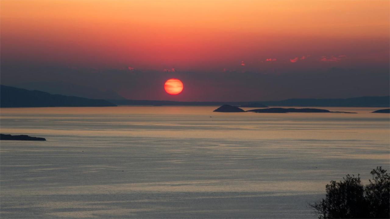 Villa Aegina Colors Sfentouri Esterno foto